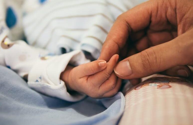 How a Birth Injury Lawyer Proves Medical Negligence